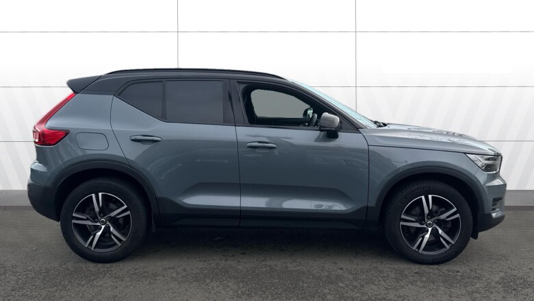 Volvo Xc40 2.0 B4P R DESIGN 5dr Auto Petrol Estate